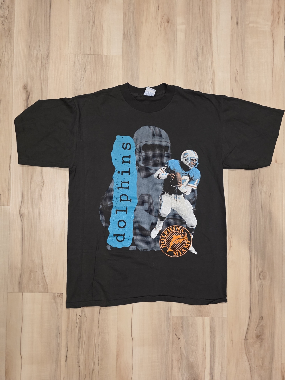 Vintage 90s Miami Dolphins Graphic Tee L